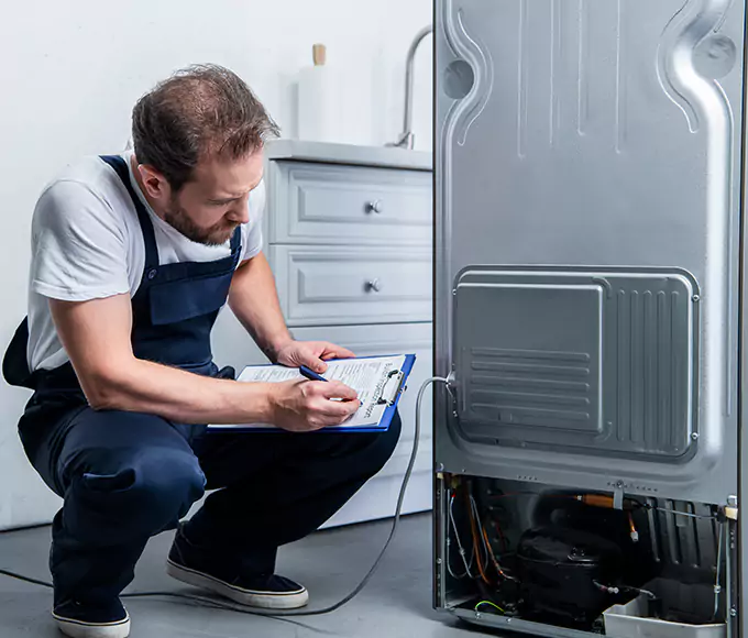 Why Worcester, MA Homeowners Choose Worcester Appliance Pro for Refrigerator Leak Repair?